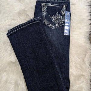 Grace in LA Jeans